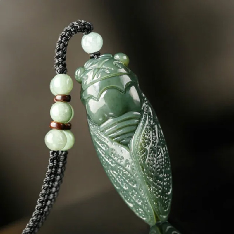 Beading - عقد من اللؤلؤ الطبيعي مع قلادة